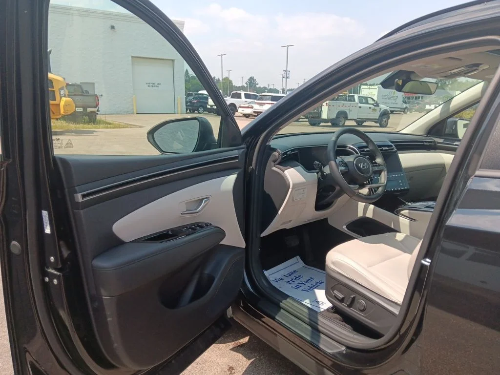 Used 2024 Black Pearl Hyundai SEL Convenience image 12