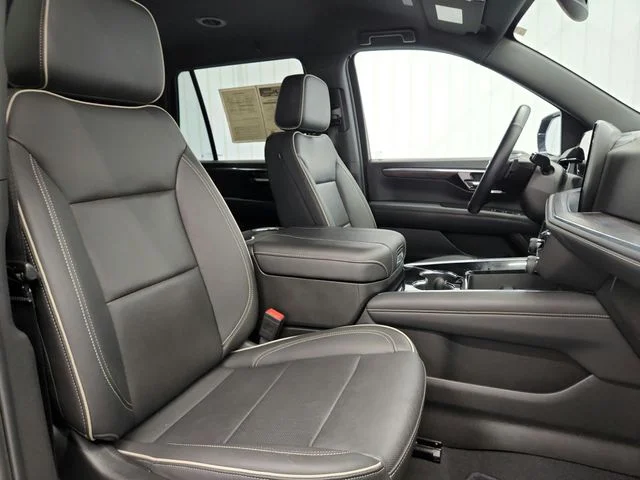 Used 2025 Black Chevrolet Premier image 39