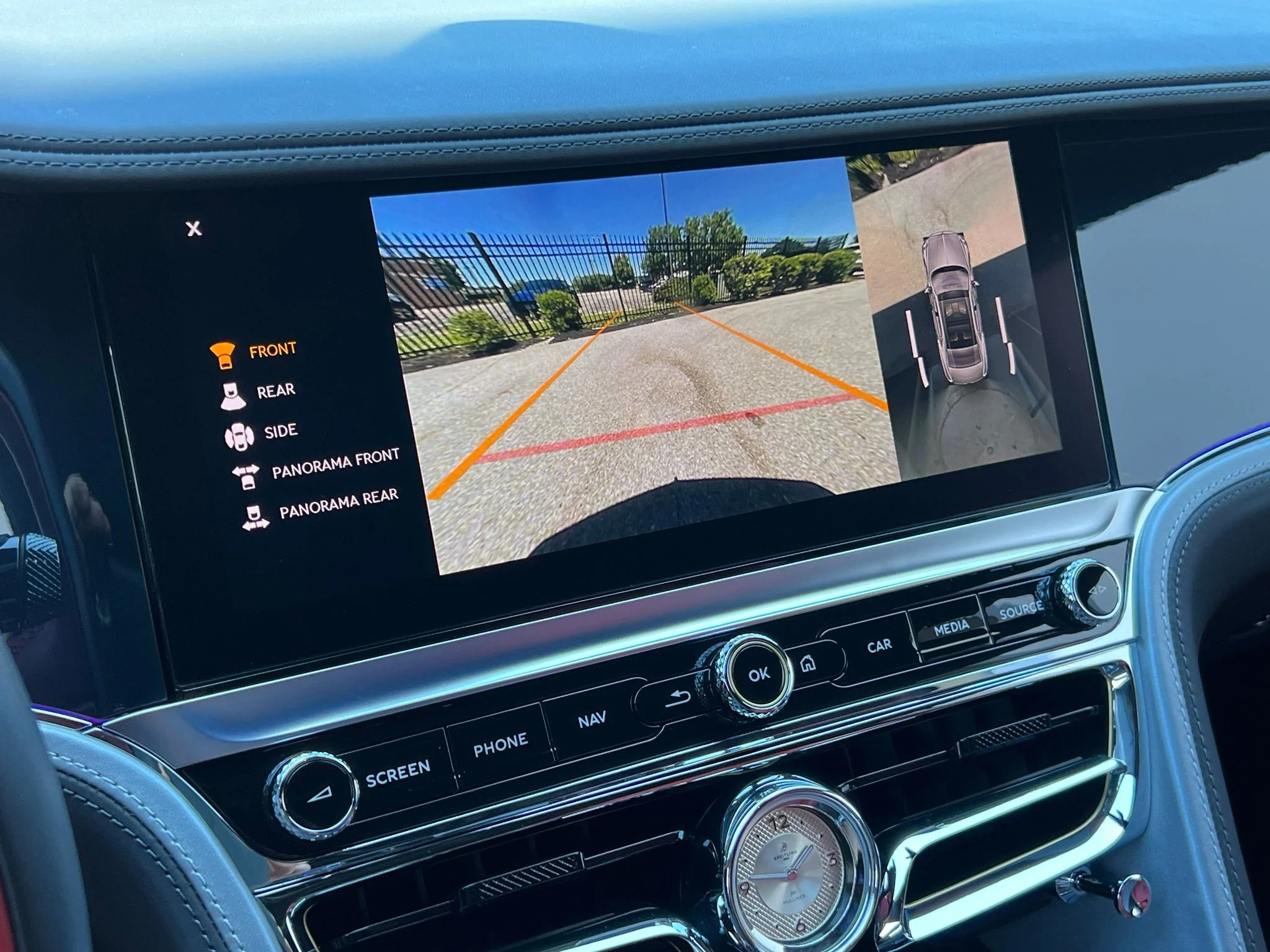 Used 2022  Bentley W12 image 29