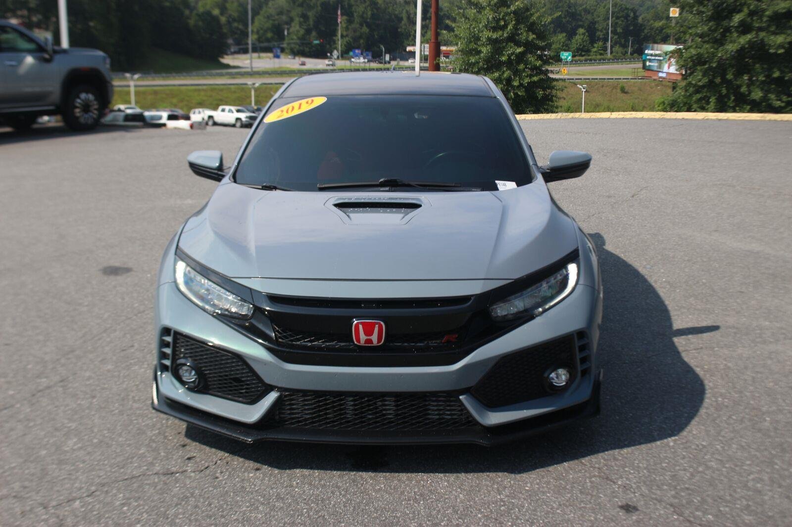 Used 2019 Grey Honda Touring image 3