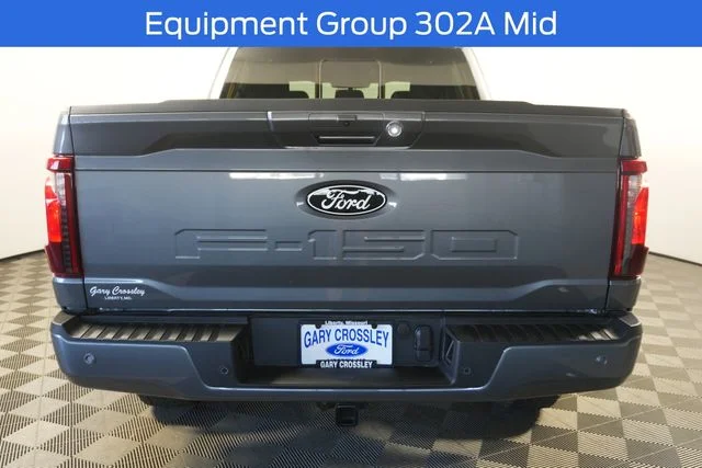 New 2026 Carbonized Gray Metallic Ford XLT image 4