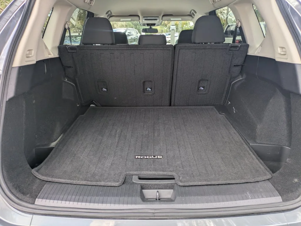 Used 2025 Gun Metallic Nissan SV image 13