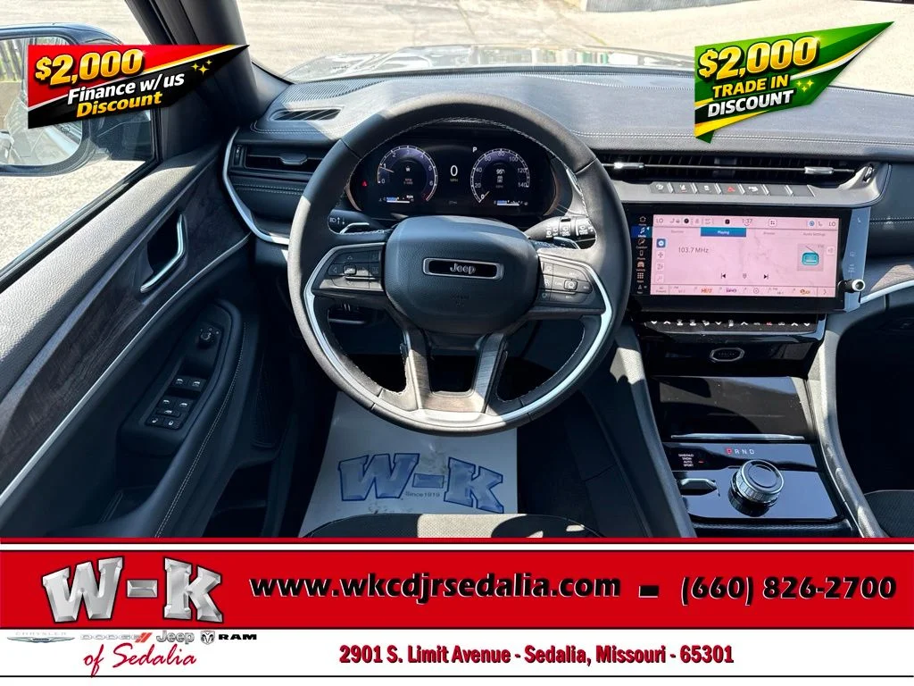 New 2027 Gray Jeep Altitude image 40