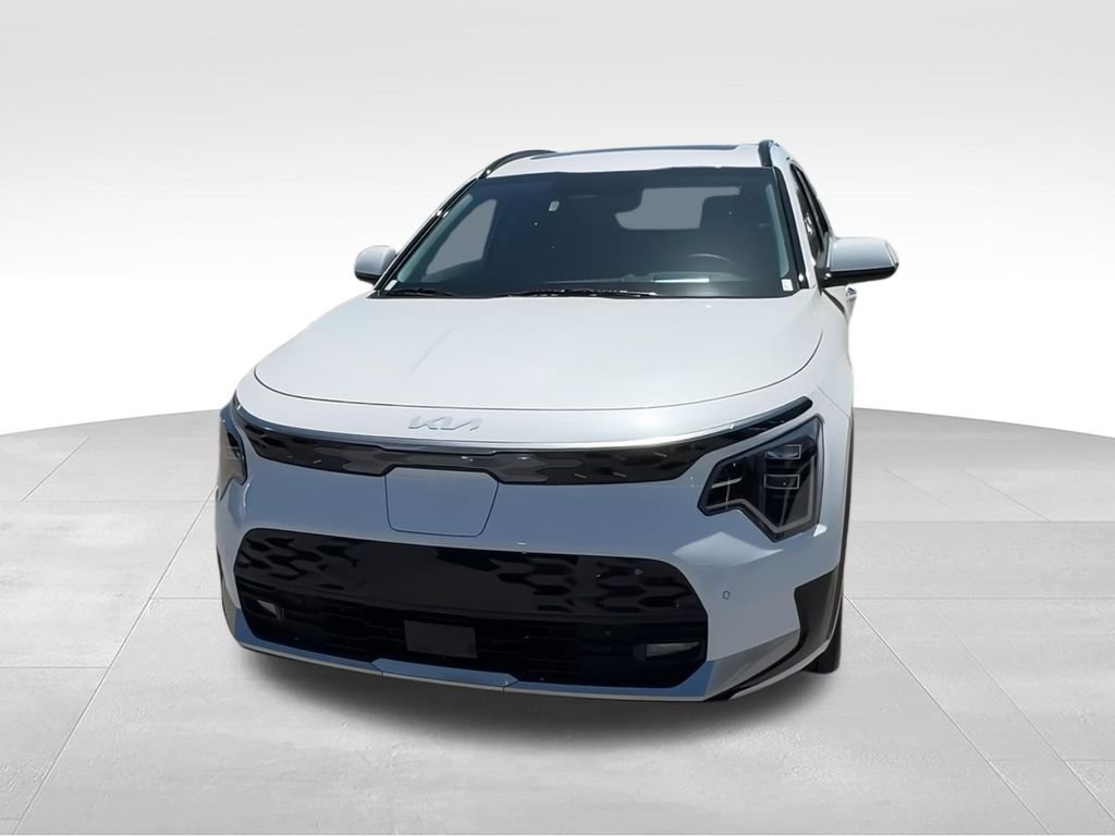New 2026 White Kia Wave image 3