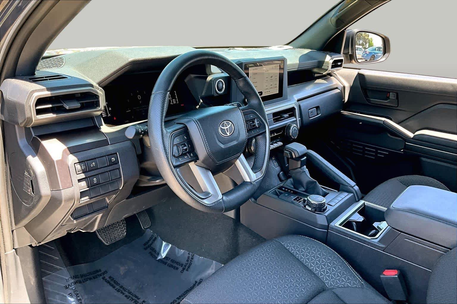 Used 2025 Underground Toyota SR5 image 17