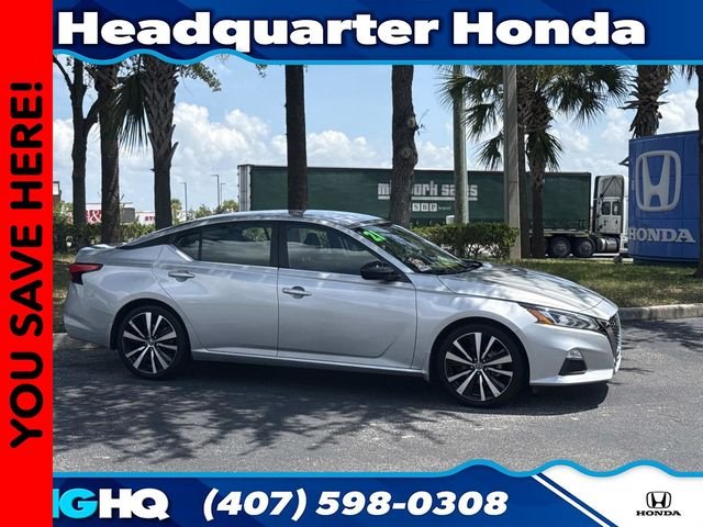 Used 2021 Silver Nissan 2.5 SR image 1