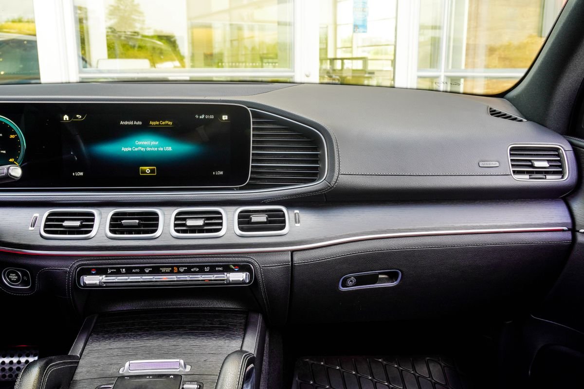 Used 2023 Gray Mercedes-Benz GLS 580 image 16