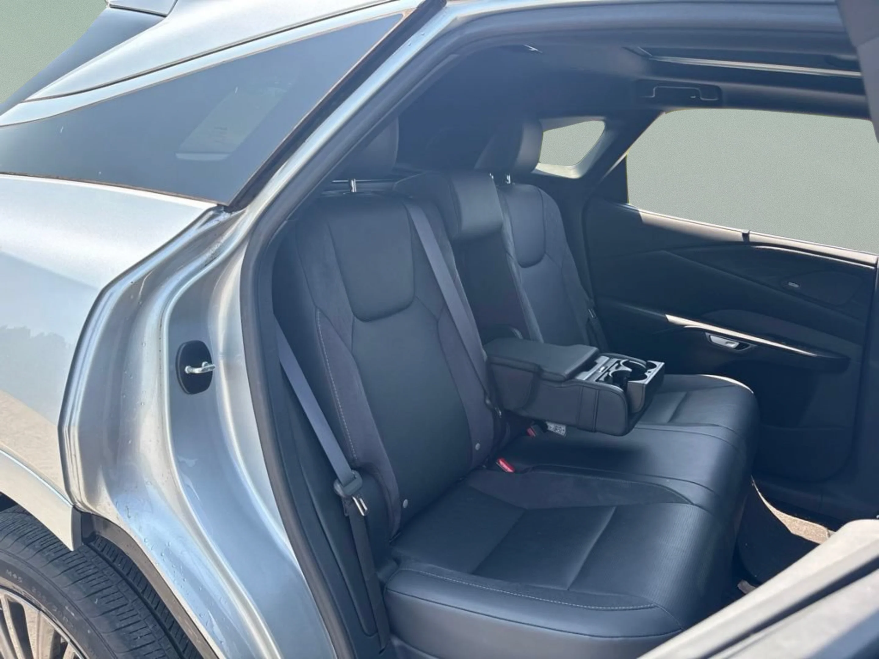 Used 2023 Iridium Lexus 350 Luxury image 25