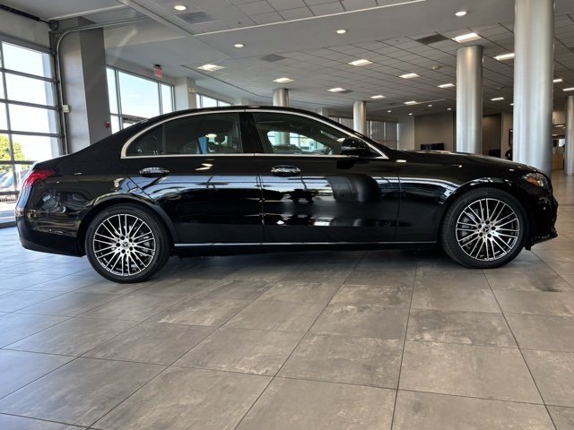 2025 Mercedes Benz C 300 photo 2