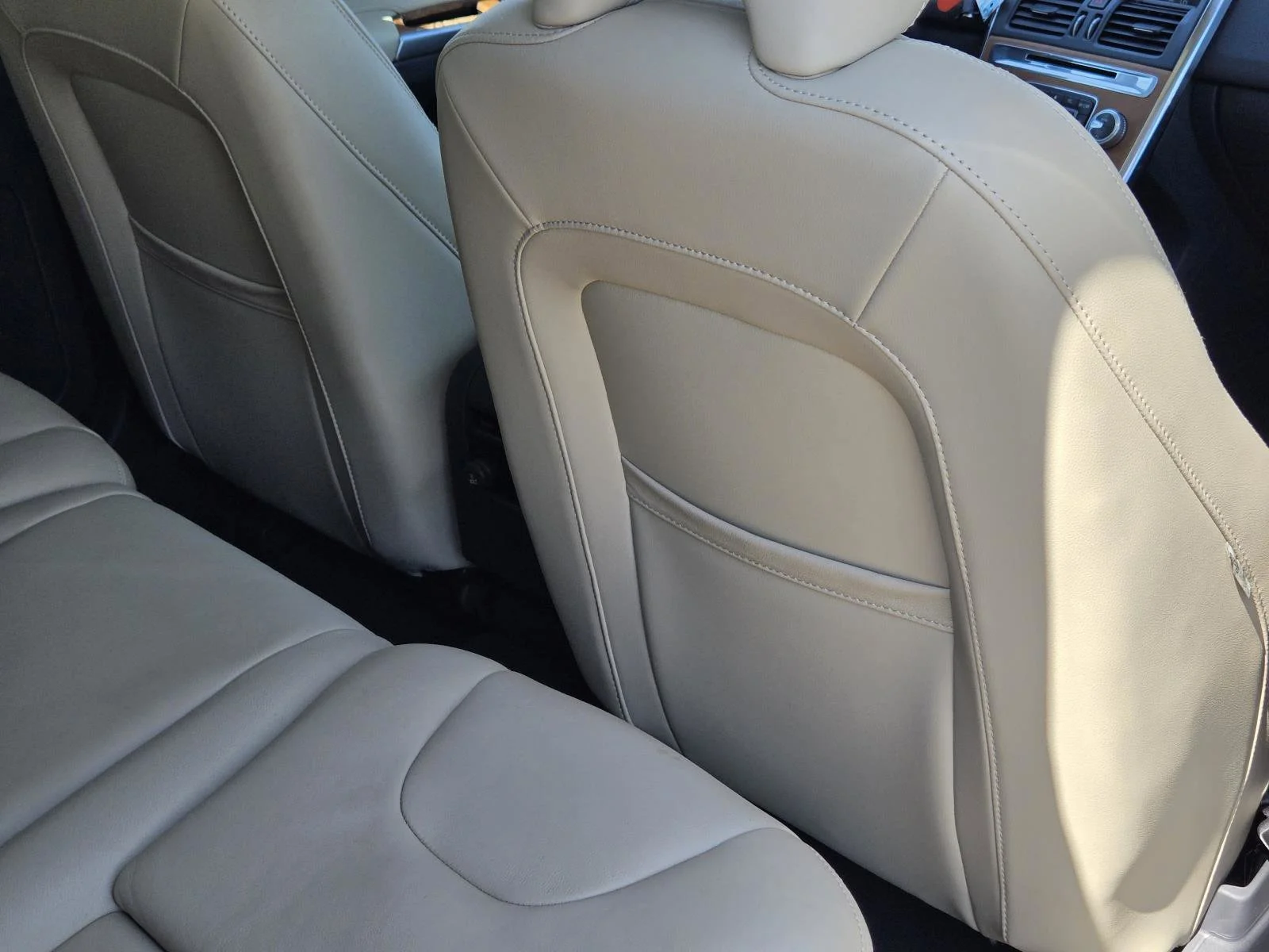 Used 2017 Blue Metallic Volvo Inscription image 40
