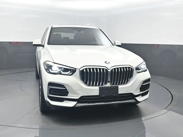 Used 2022 White BMW xDrive40i image 35