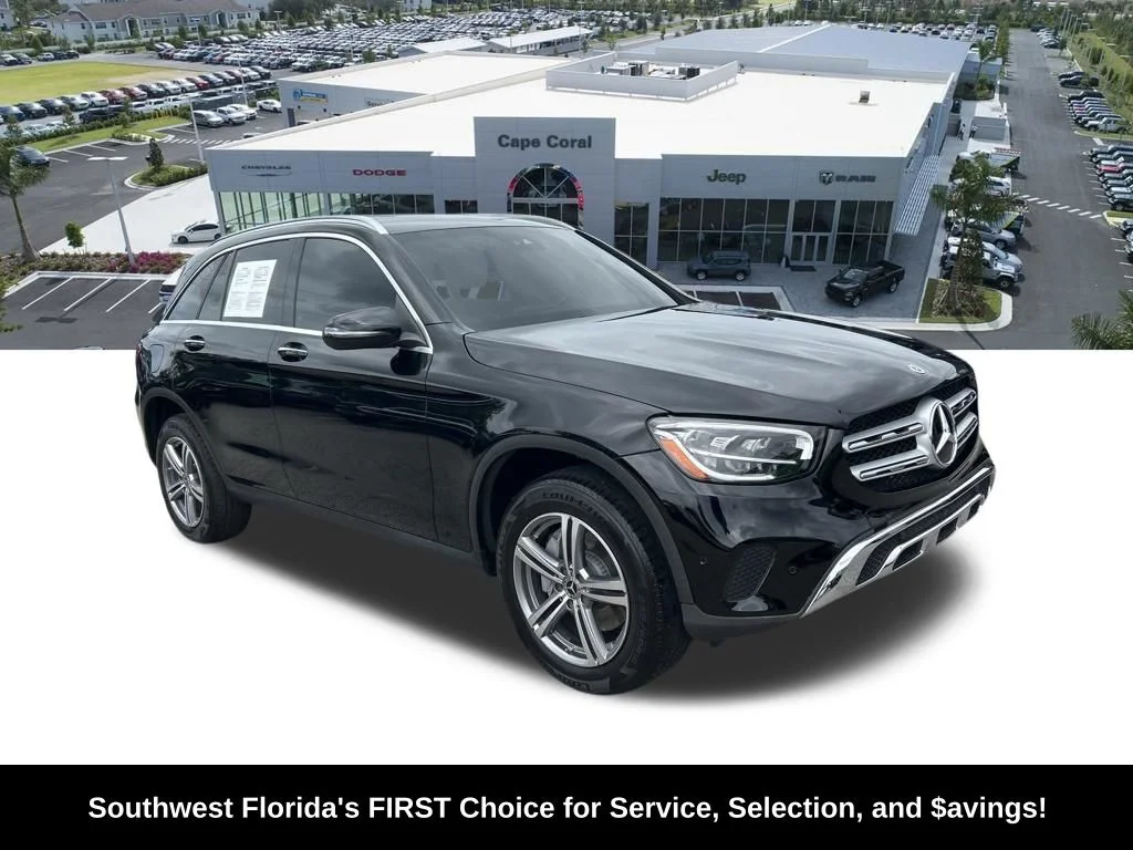 Used 2022 Black Mercedes-Benz GLC 300 image 2