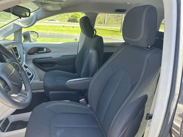 Used 2023 Gray Chrysler LX image 15
