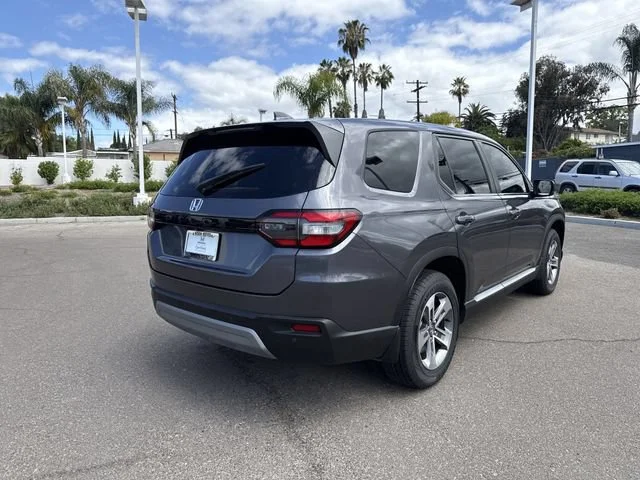 2024 Honda Pilot EX-L - Photo 5