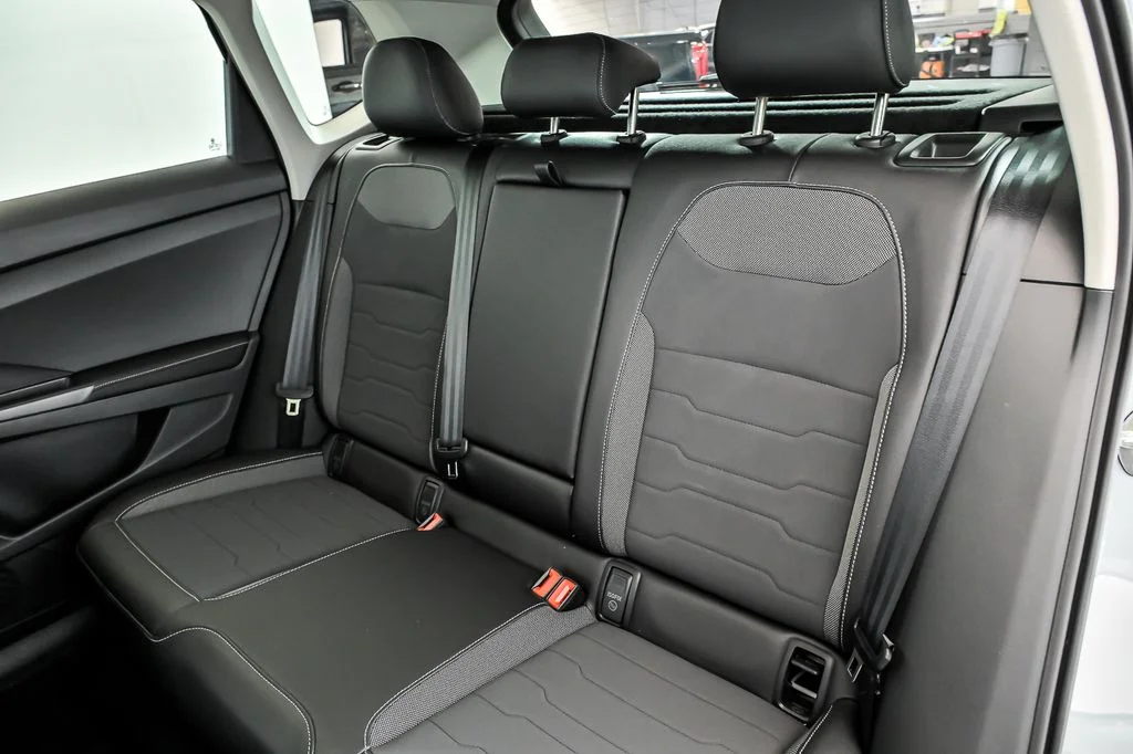New 2026 Gray Volkswagen 1.5T SE Black image 9