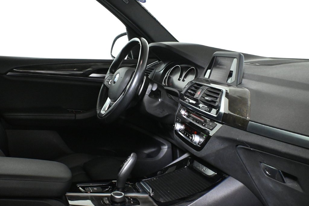 Used 2018 Black BMW xDrive30i image 8