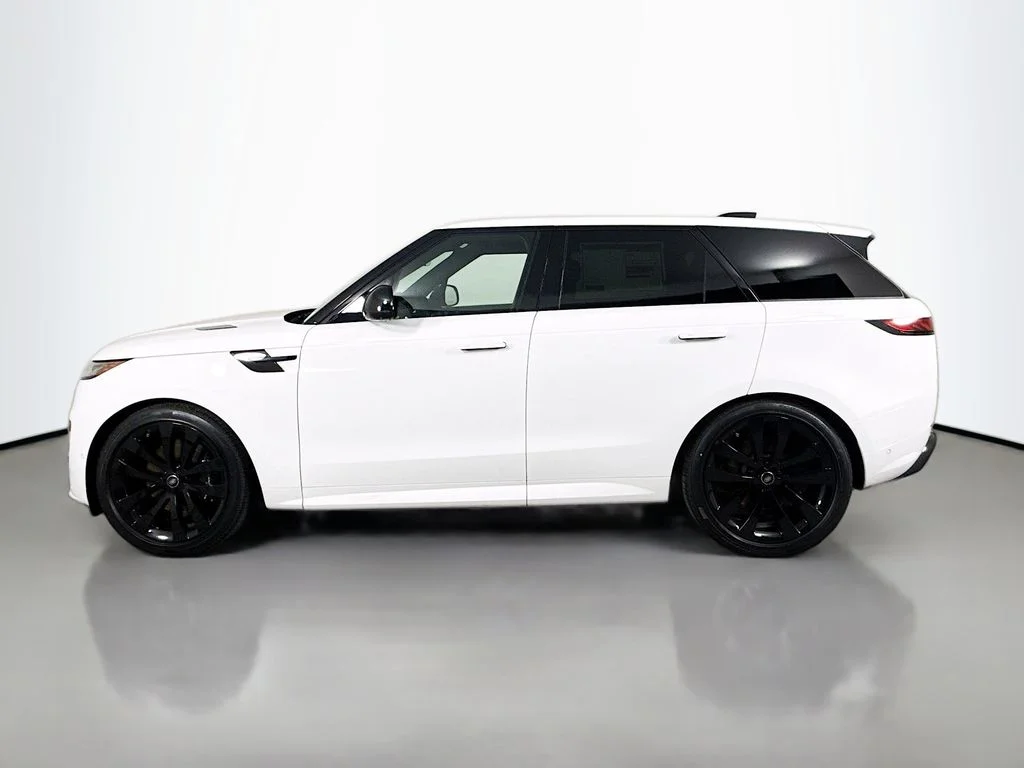 Certified Used 2025 White Land Rover Dynamic SE image 8