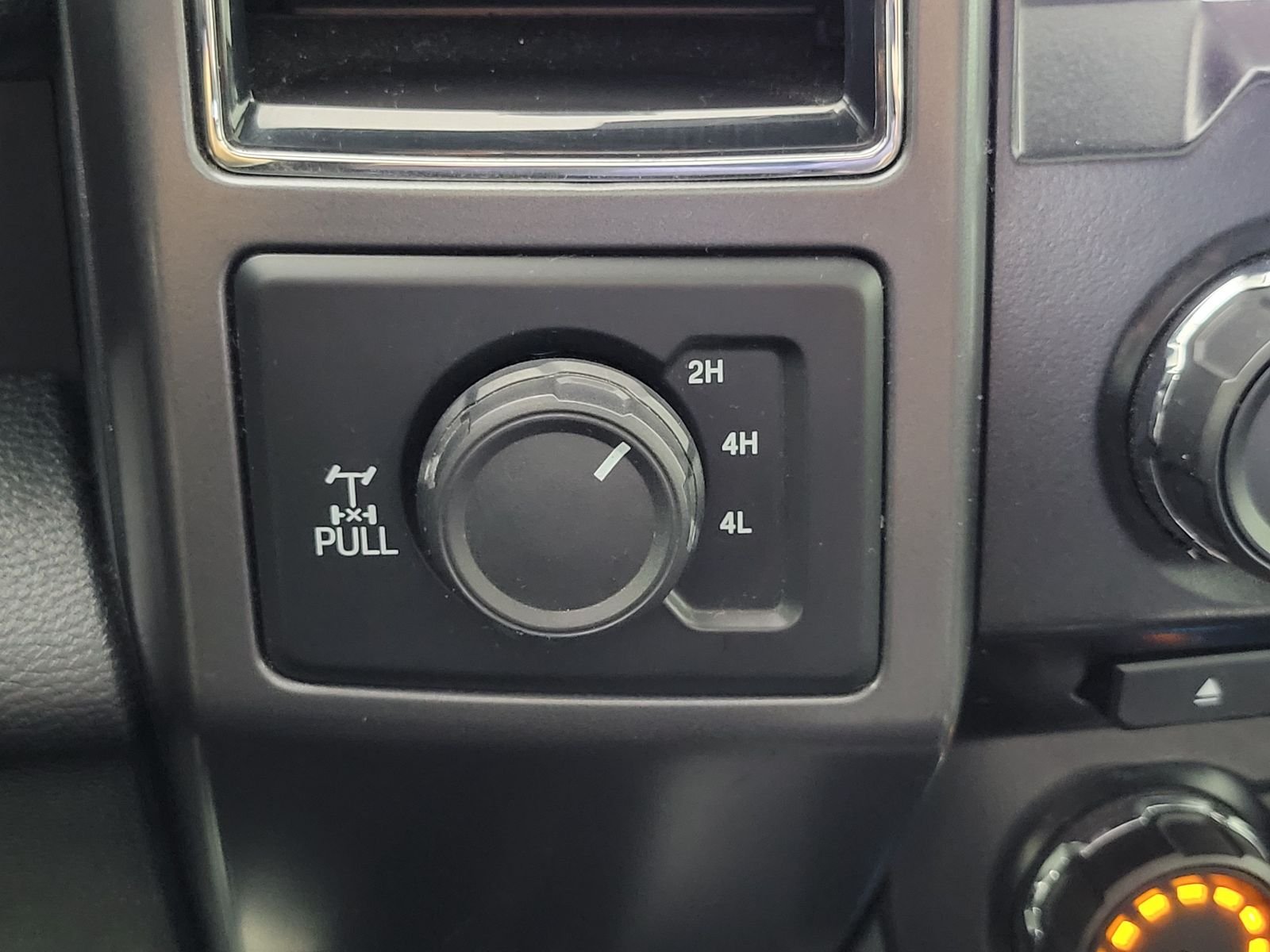 Used 2017 Red Ford XLT image 19
