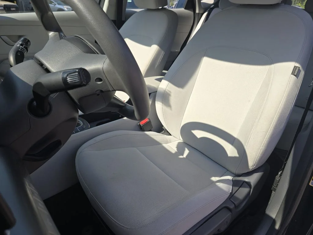 Used 2024 Black Hyundai SE image 21