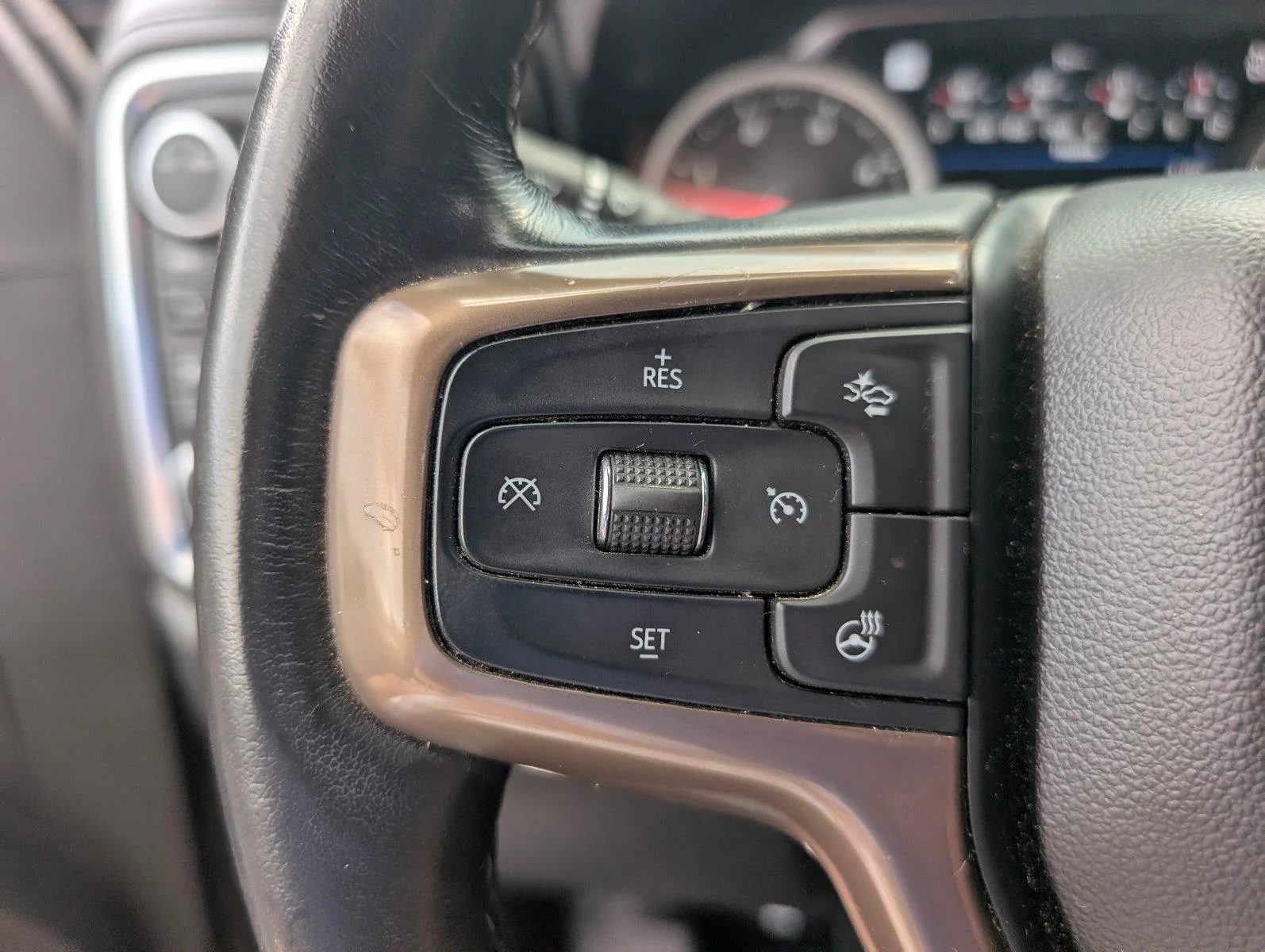 Used 2022 Mosaic Black Metallic Chevrolet High Country image 28