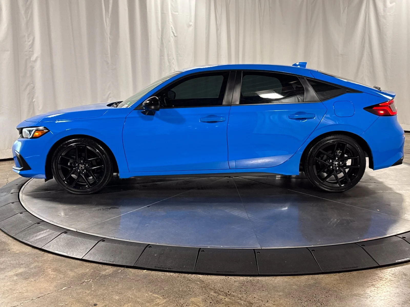 2024 Honda Civic Hatchback Sport - Photo 8