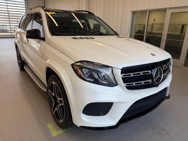 Used 2017  Mercedes-Benz GLS 550 image 1