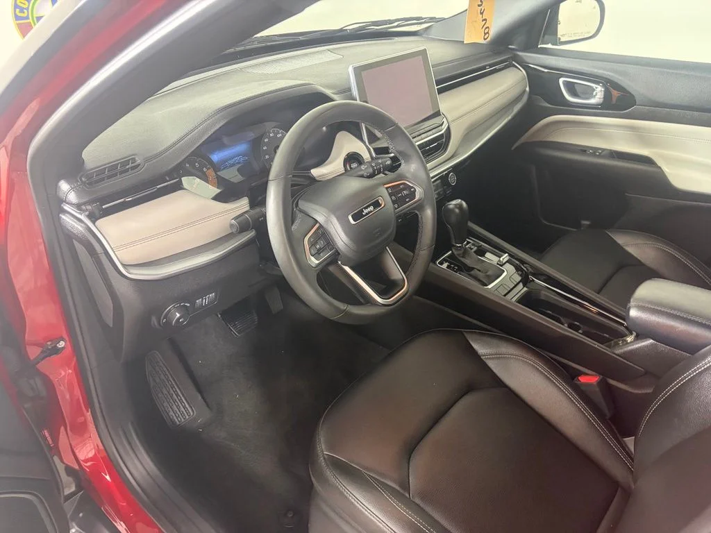 2025 Jeep Compass Limited - Photo 8
