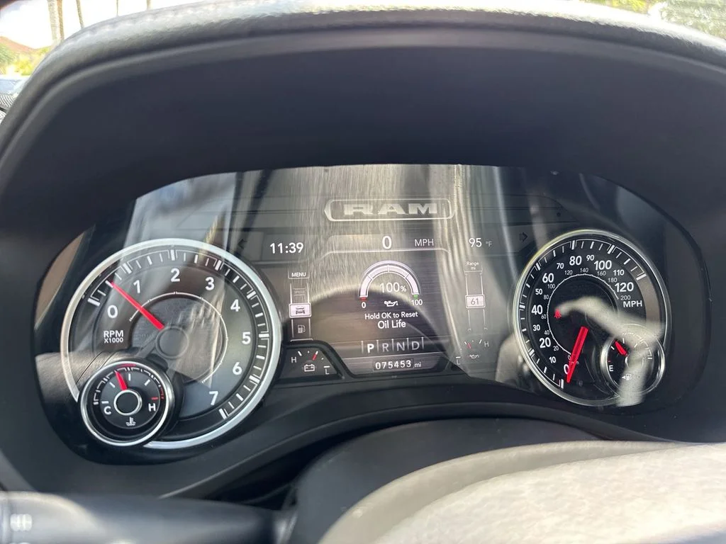 Used 2022 Diamond Black Ram Laramie image 49