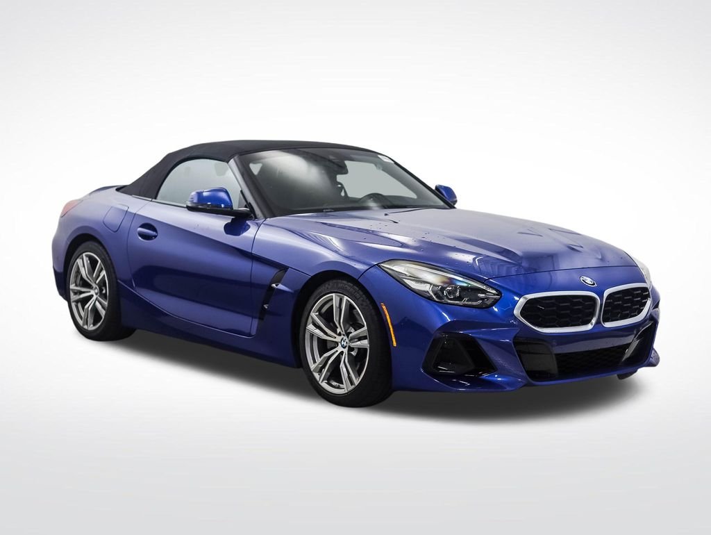 Used 2026 Blue Metallic BMW sDrive30i image 7