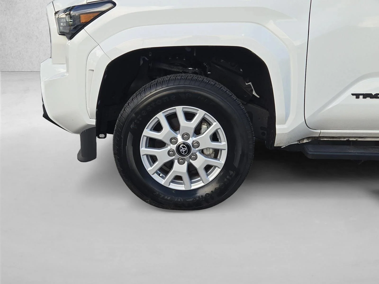 Used 2024 Ice Cap Toyota SR5 image 22