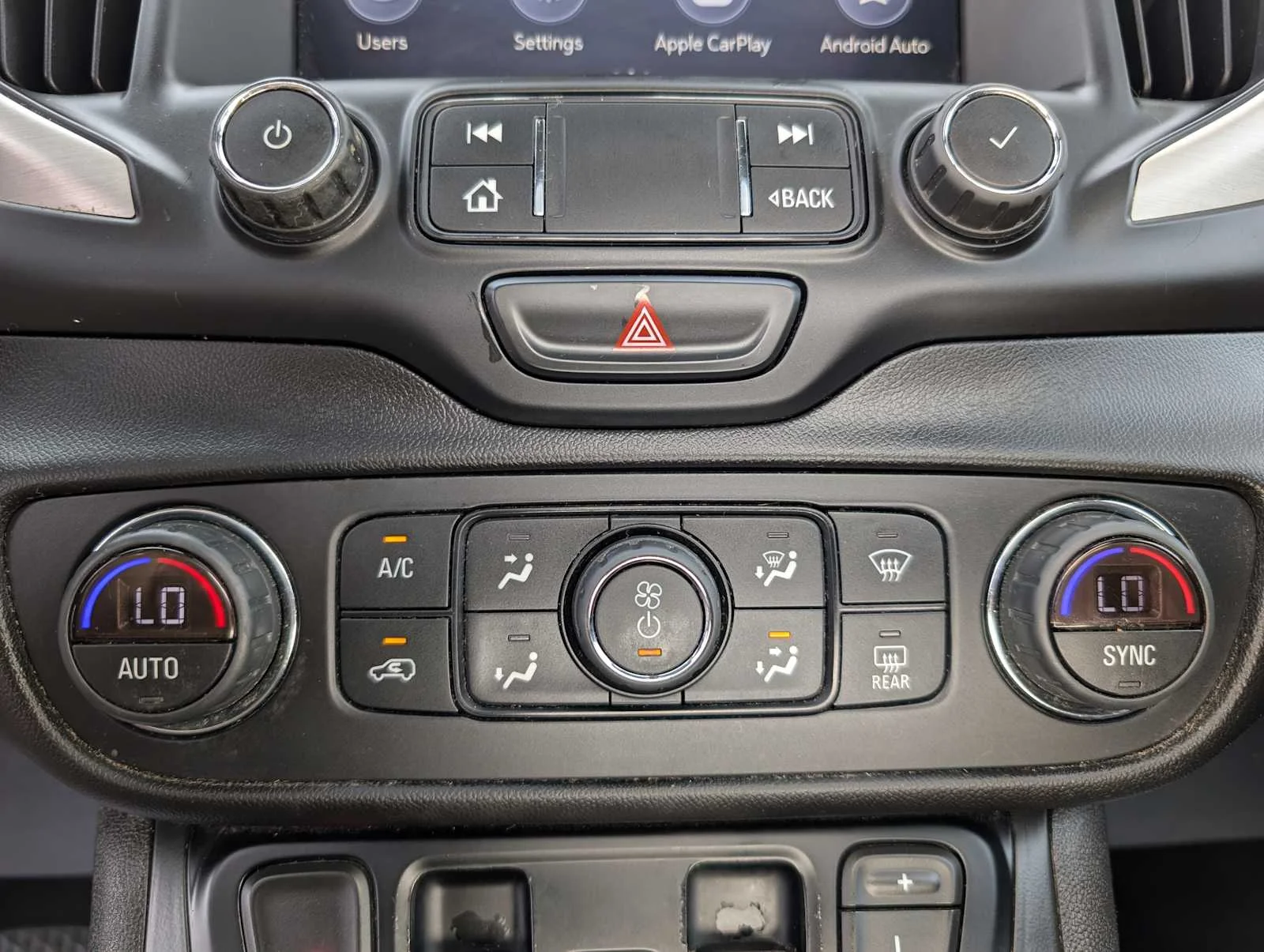 Used 2019 Smokey Quartz Metallic GMC SLT image 32