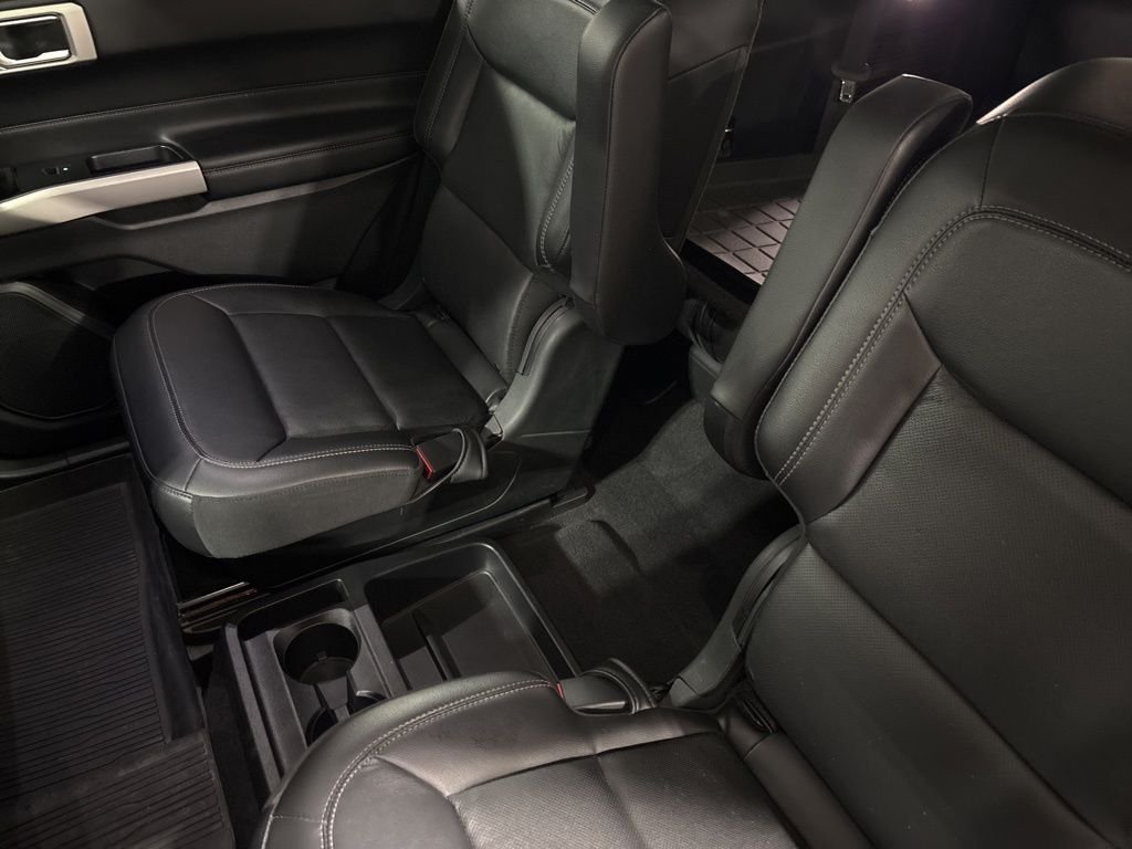 Used 2021 Gray Ford Limited image 31