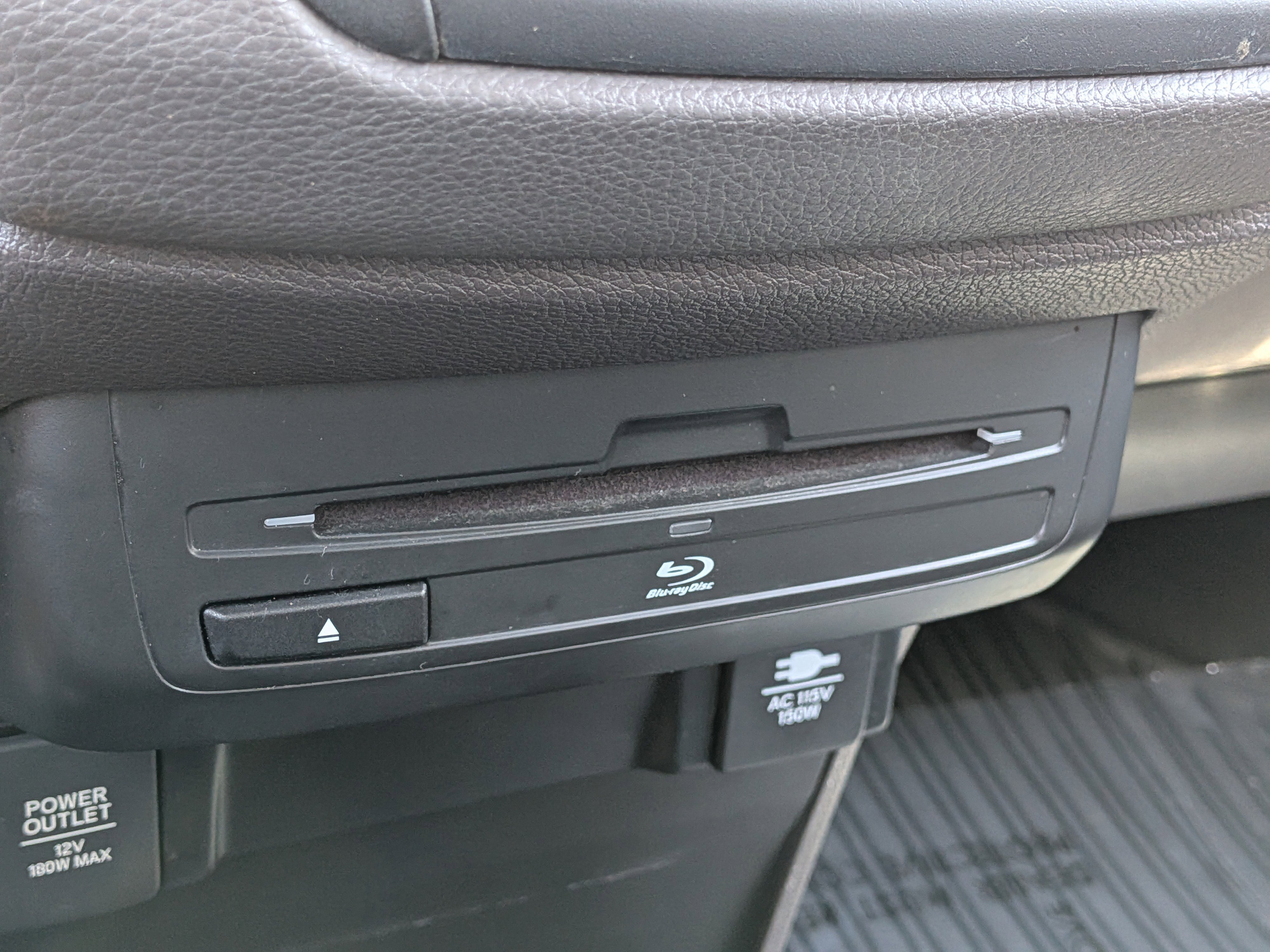 Used 2019 Lunar Silver Metallic Honda Touring image 33
