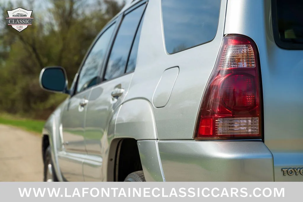 Used 2003 Silver Toyota SR5 Sport image 21