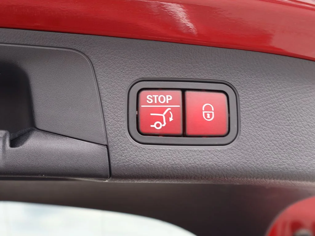 Used 2021 Patagonia Red Metallic Mercedes-Benz GLA 250 image 18