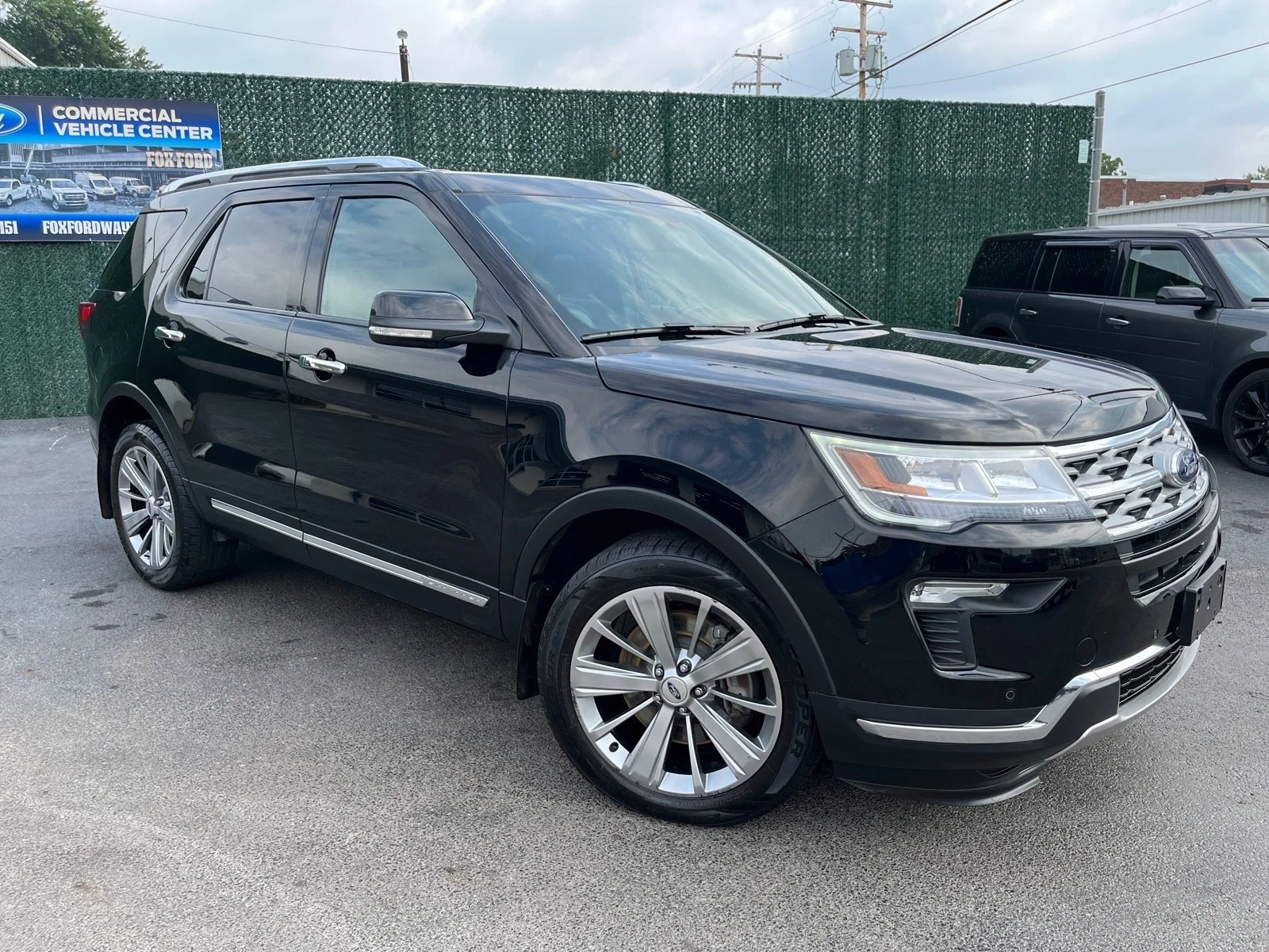 Used 2018 Shadow Black Ford Limited image 1