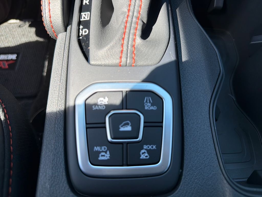 New 2026 Nissan Frontier PRO-4X 4D Crew Cab