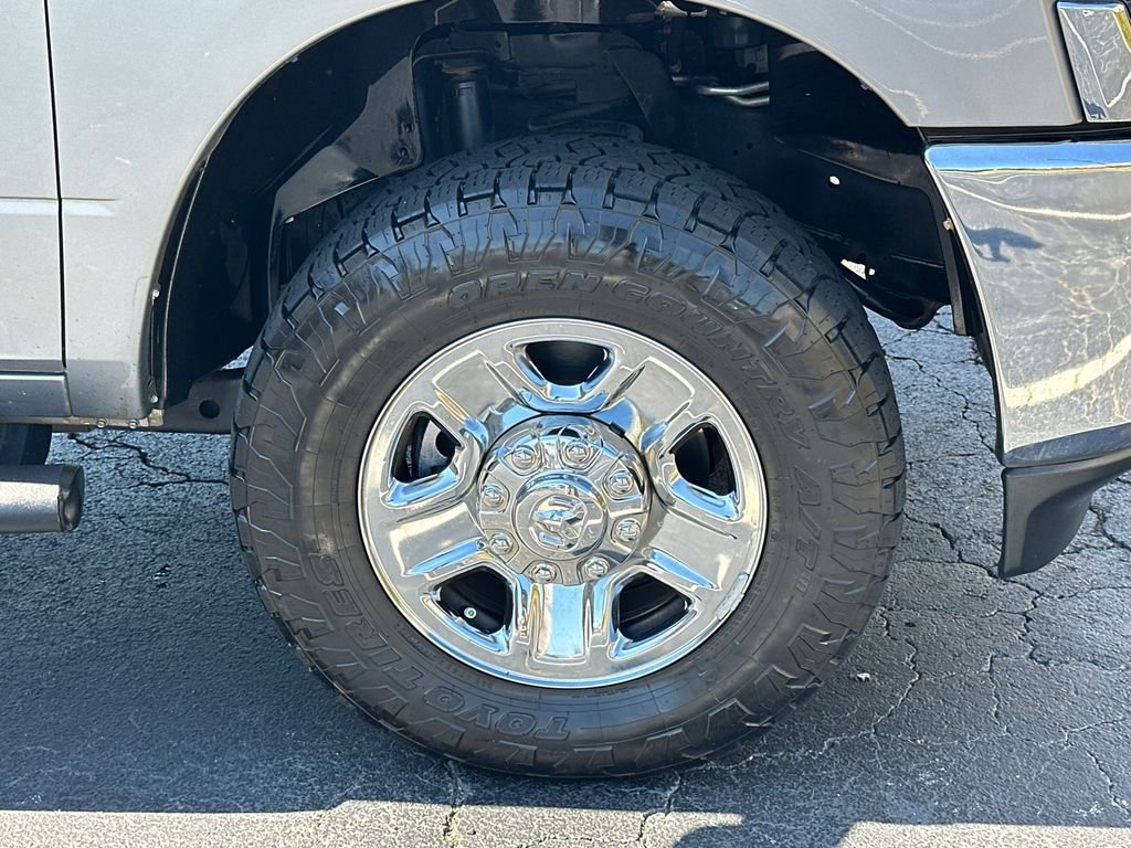 Used 2019 Silver Ram Tradesman image 12
