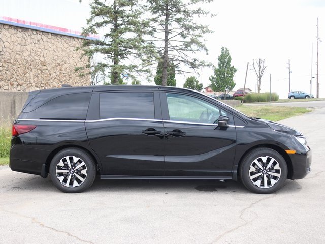 2026 Honda Odyssey EX-L photo 4