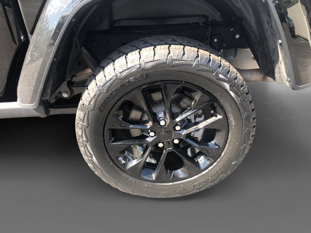 Used 2023 Black Jeep Overland image 8