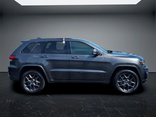 Used 2021 Gray Jeep Limited image 8