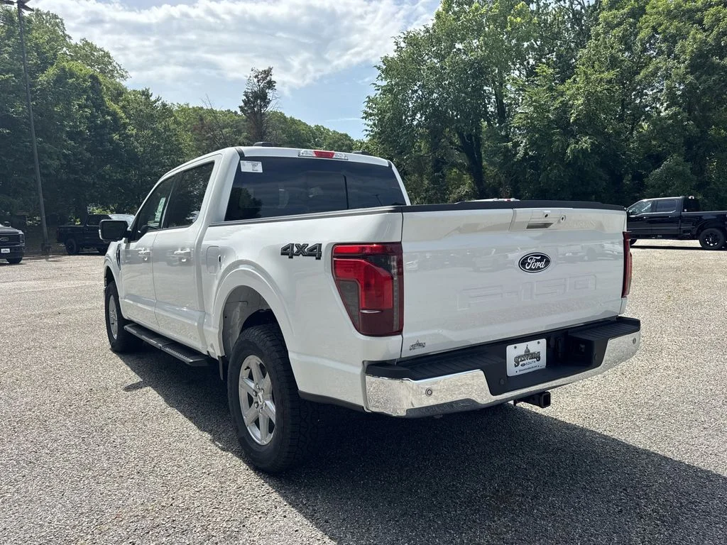 New 2026 White Ford XLT image 5