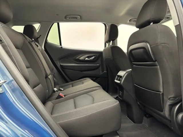 Used 2024 Downpour Metallic GMC SLE image 33