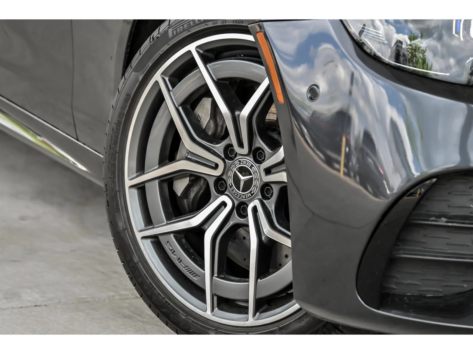 Used 2022 Gray Mercedes-Benz E 350 4MATIC® image 3