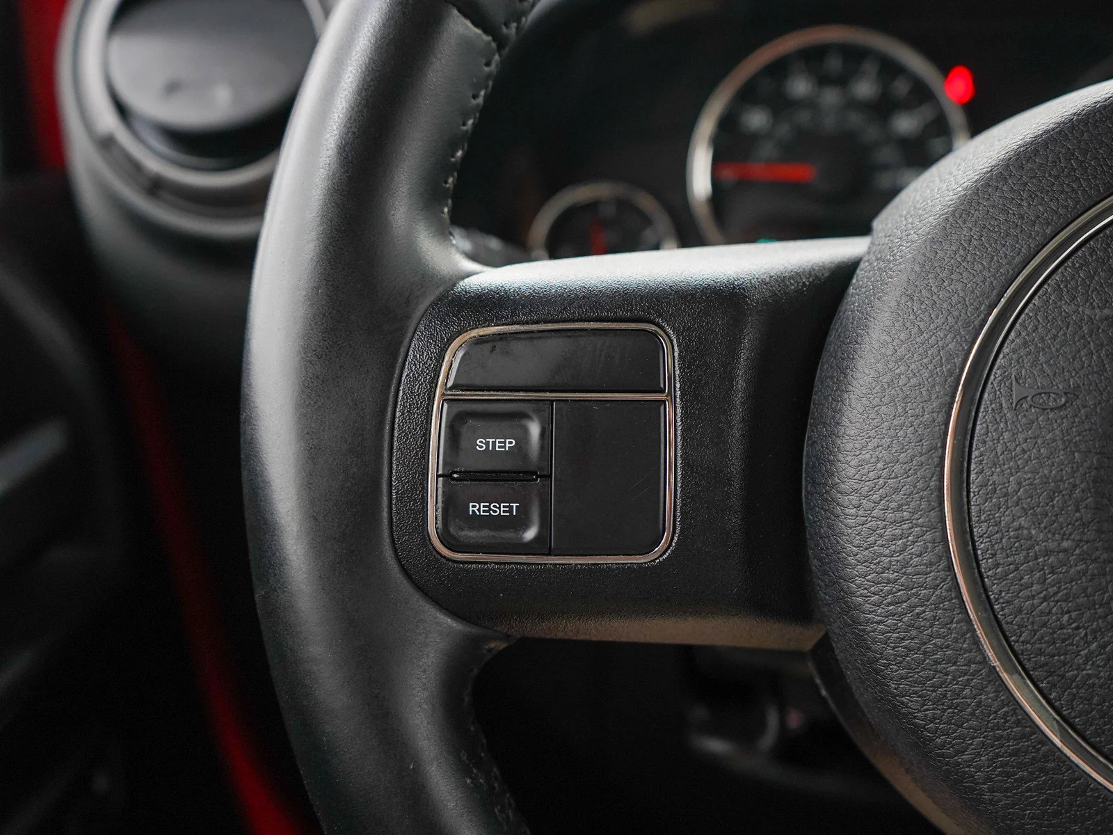 Used 2013 Rock Lobster Clearcoat Jeep Sport image 19