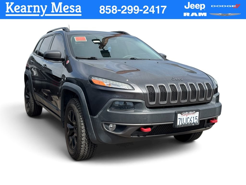 Used 2016 Gray Jeep Trailhawk image 1