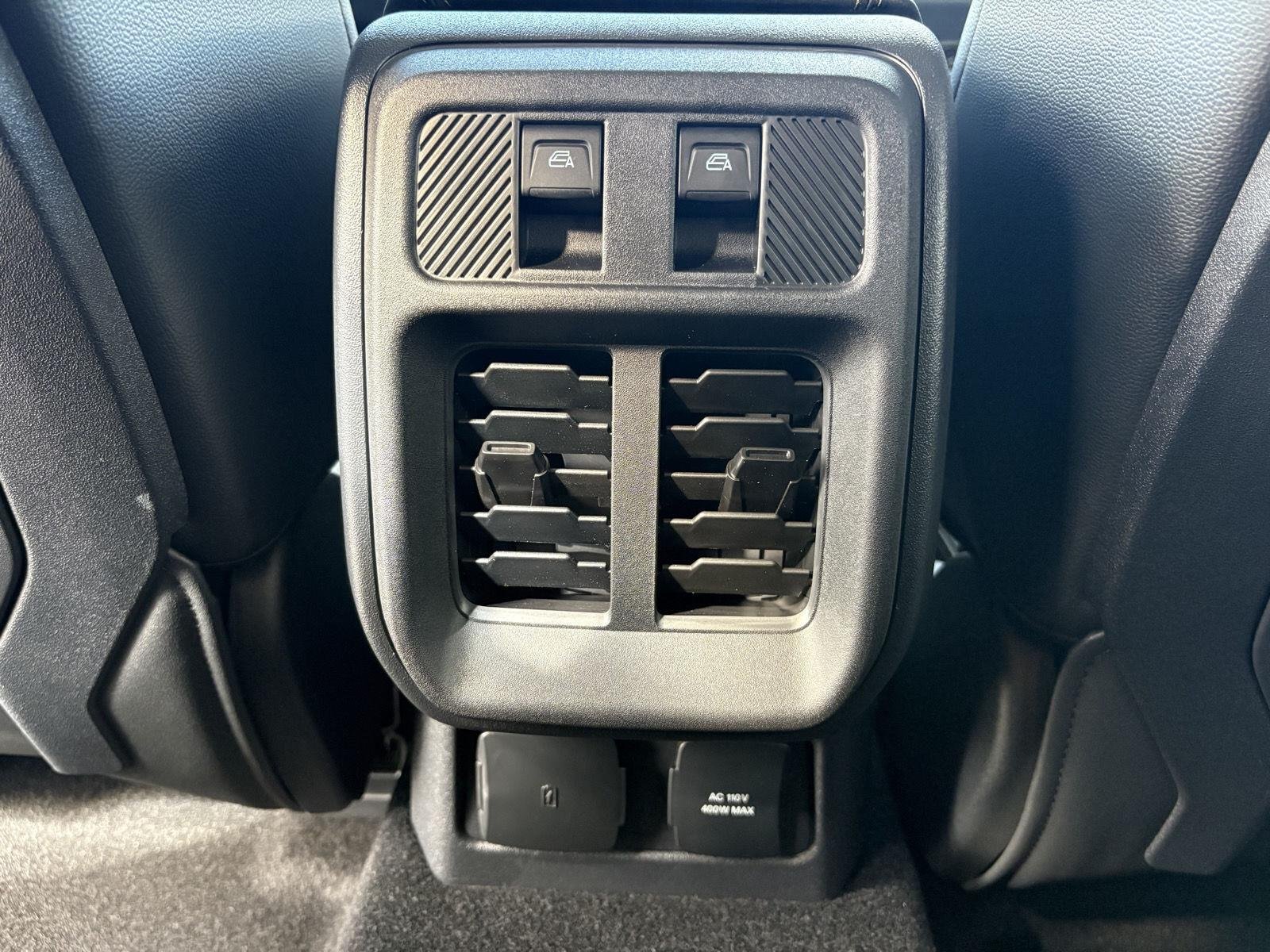 New 2026 Oxford White Ford Badlands® image 10