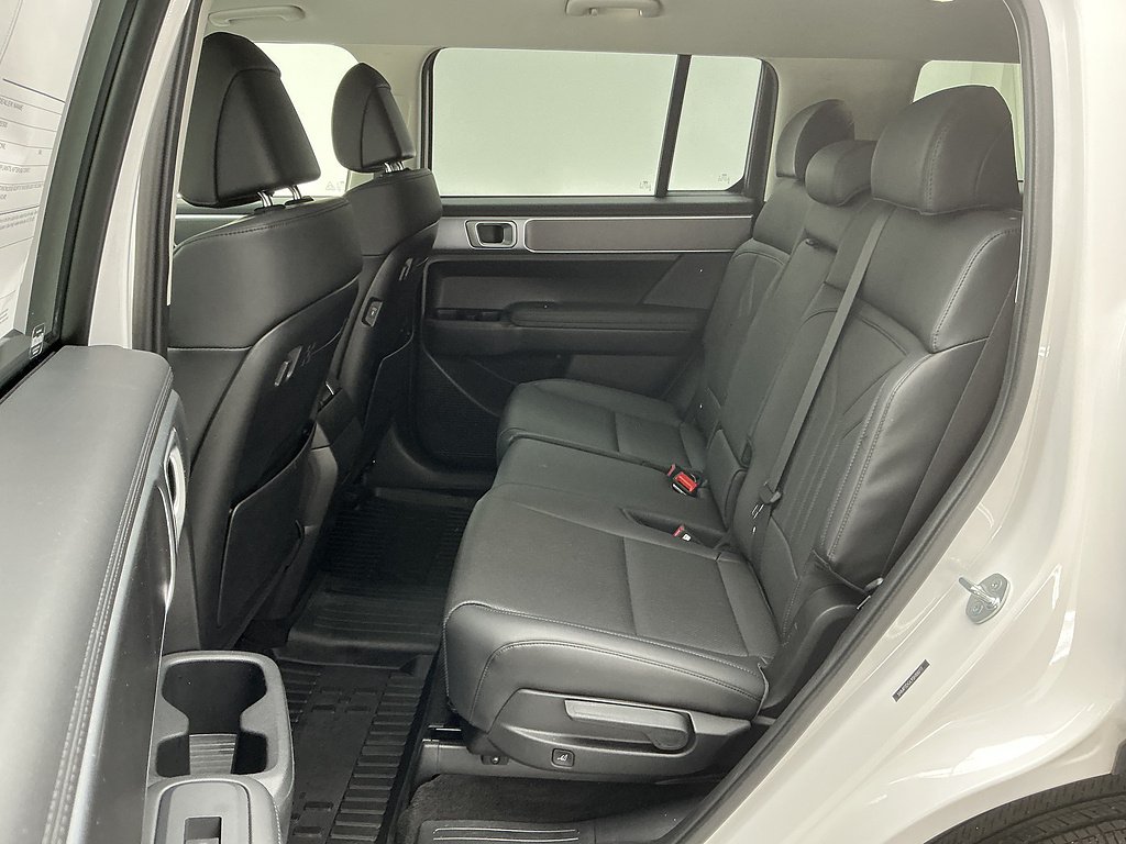 Used 2025 Serenity White Pearl Hyundai SEL image 19