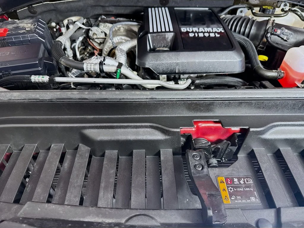 Used 2025 Red GMC SLT image 37