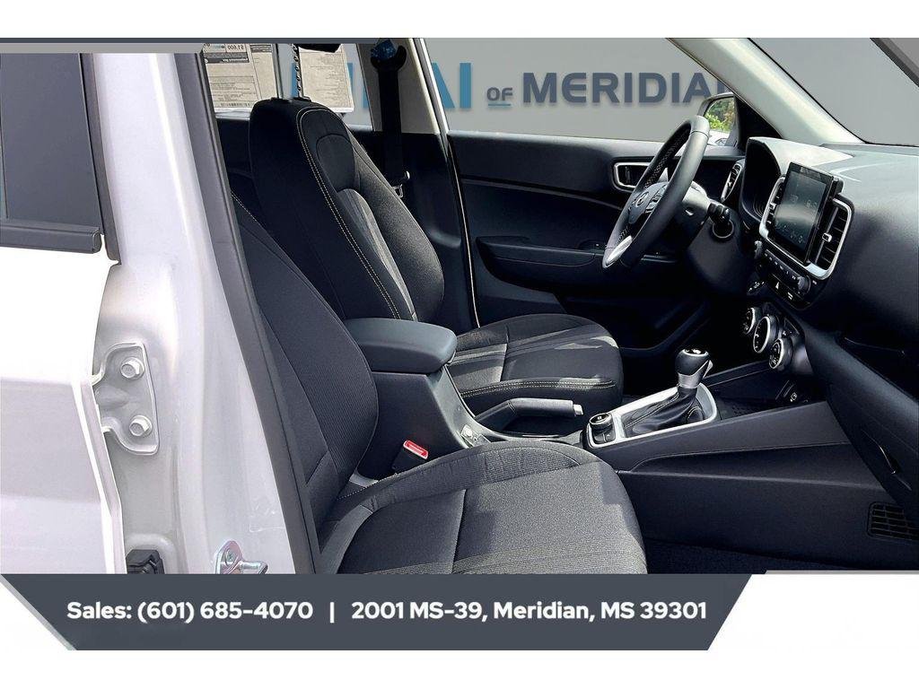 New 2026 LUNAR WHITE Hyundai SEL image 8